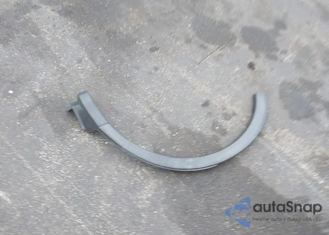 2018 Toyota Rav4 Le z USA, uszkodzony, nr VIN JTMZFREV8JJ166986